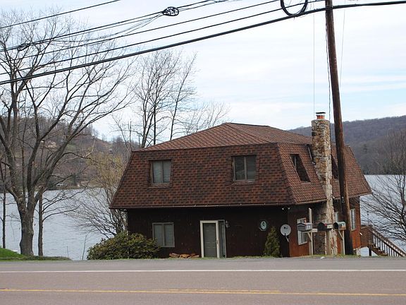 4th image of 20716 Garrett Hwy