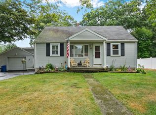 189 Fish Rd, Tiverton, RI 02878