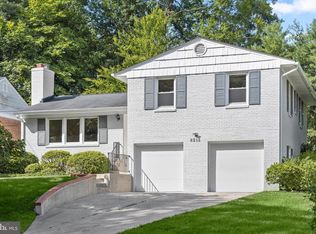 8212 Hawthorne Rd, Bethesda, MD 20817