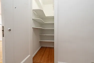 Rented by Akelius Real Estate Management