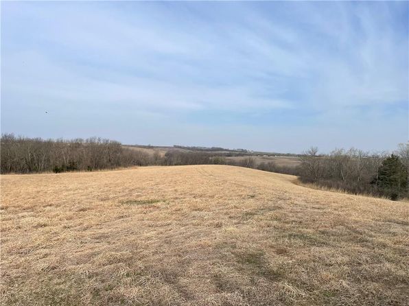Galaxy Rd, Clearmont, MO 64431