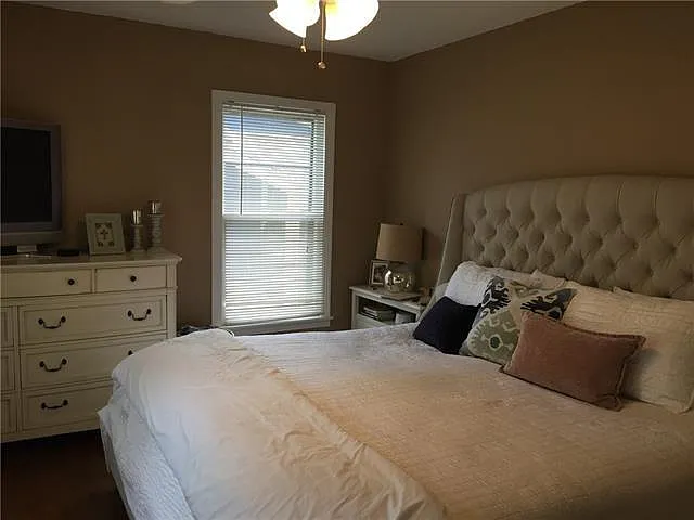 1517 Piedmont Ave — Photo 9