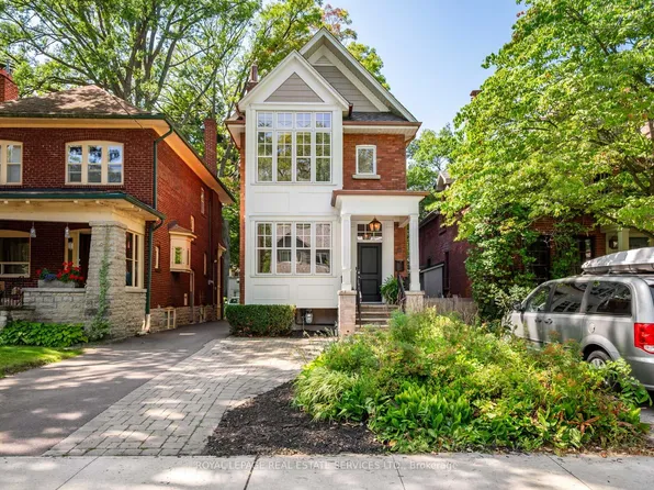 330 Willard Ave, Toronto, ON M6S 3R2