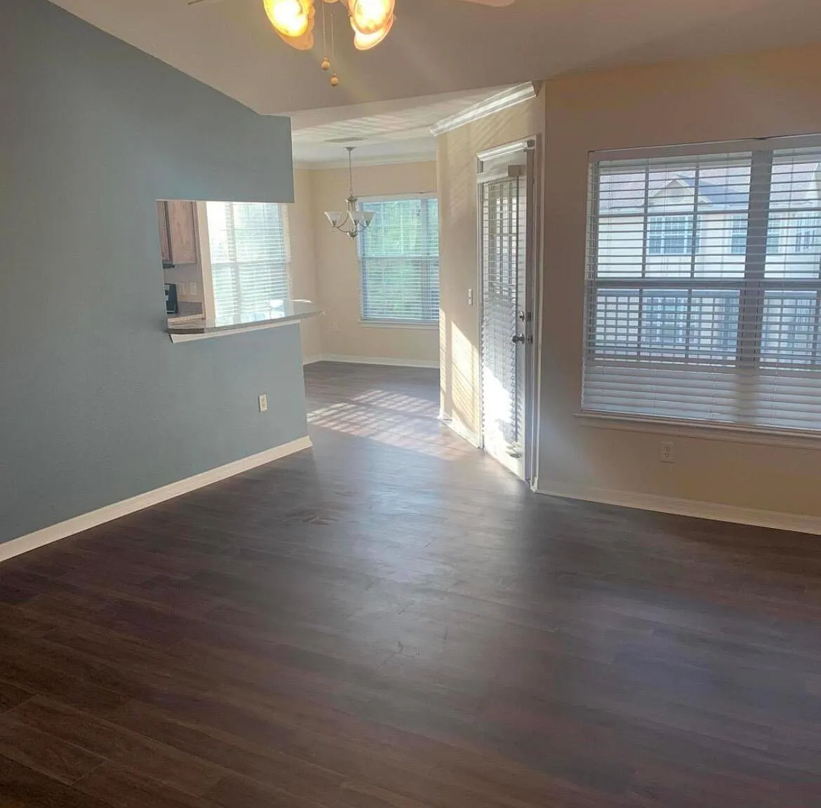 2 bed, 2.0 bath, 1287 sqft, $1,450 — Photo 1