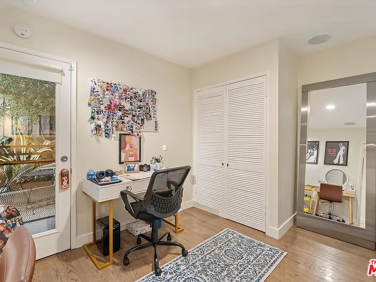 4927 Bellaire Ave — Photo 23