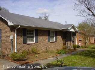 106 Dellabrook Rd, Winston Salem, NC 27105