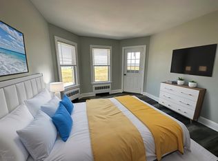 90 Winthrop Shore Dr APT 6, Winthrop, MA 02152