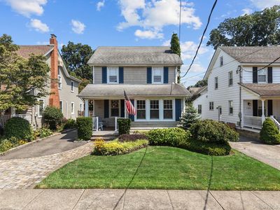 107 Pine Street, Rockville Centre, NY, 11570