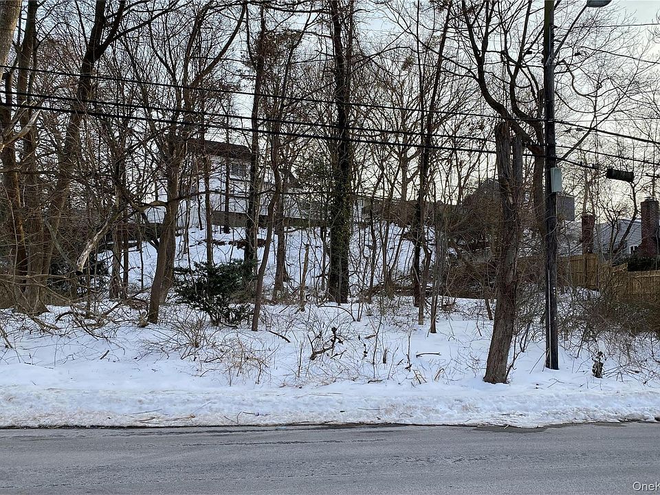 2nd image of 0 Central Islip Boulevard