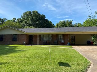 128 Woodville Dr, Natchez, MS 39120