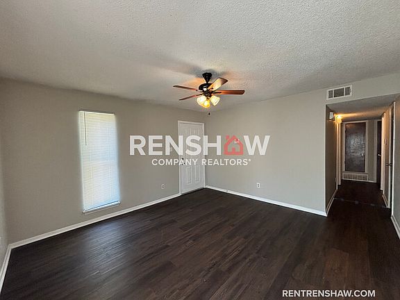 3rd image of 3976 Twin Lakes Dr