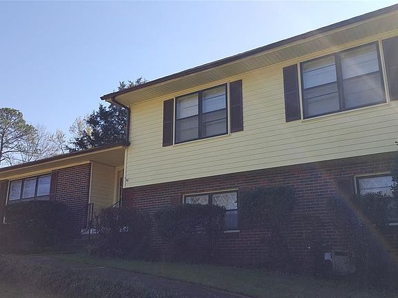 2nd image of 425 Carol Villa Dr