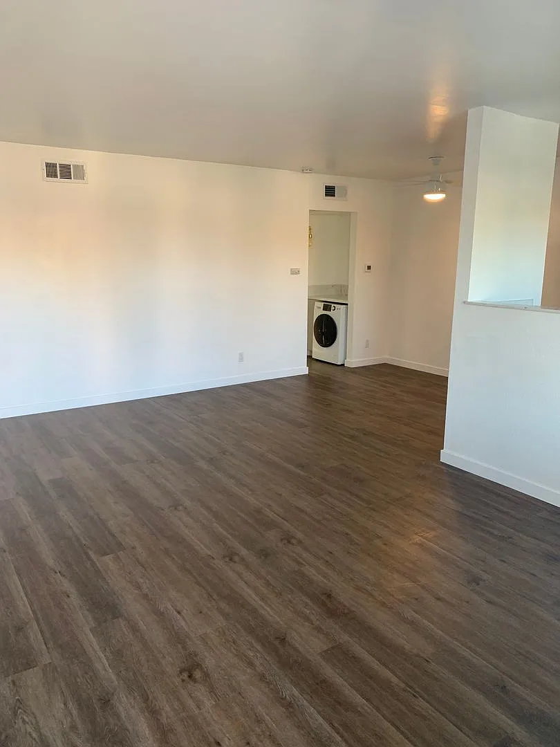 Now Available 1 & 2 Bedroom Renovated Apts! — Photo 3