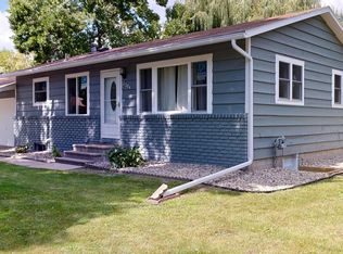 2304 3rd Ave SE, Willmar, MN 56201