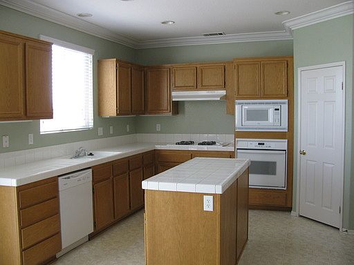 4th image of 38422 Clearbrook Dr