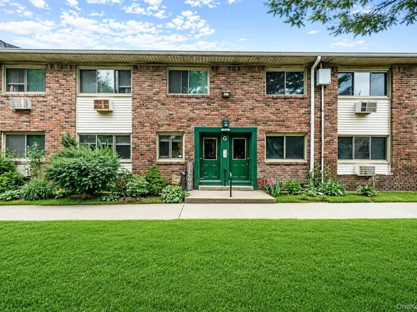 2453 union blvd #24a, Islip, NY 11750