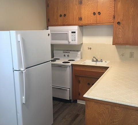 2nd image of 1501 26th St APT 1