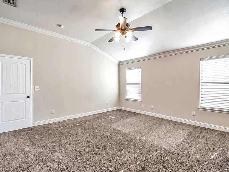 423 O'Rourke St — Photo 31