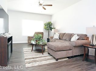 1407 Sidney Baker St APT 110, Kerrville, TX 78028