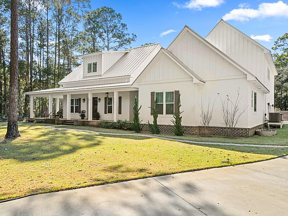 3rd image of 279 Smith Dr