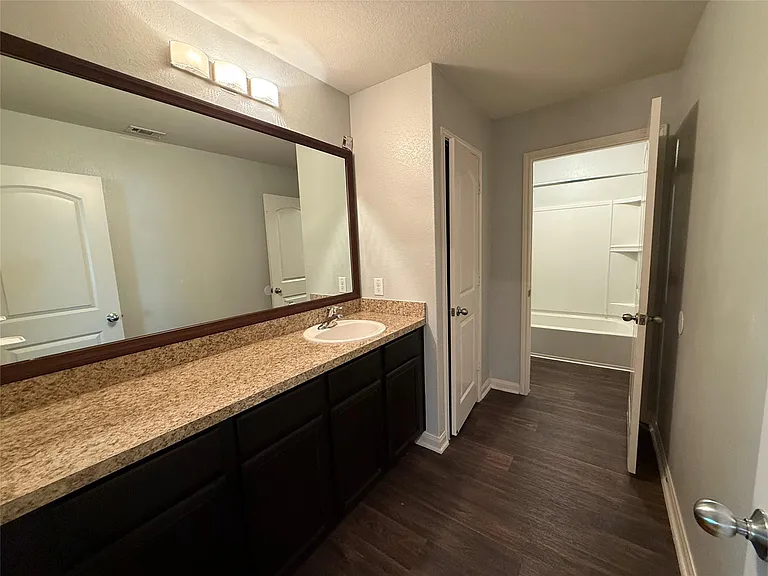 216 Continental Ave — Photo 22