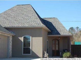12131 Amber Lakes Dr, Greenwell Springs, LA 70739