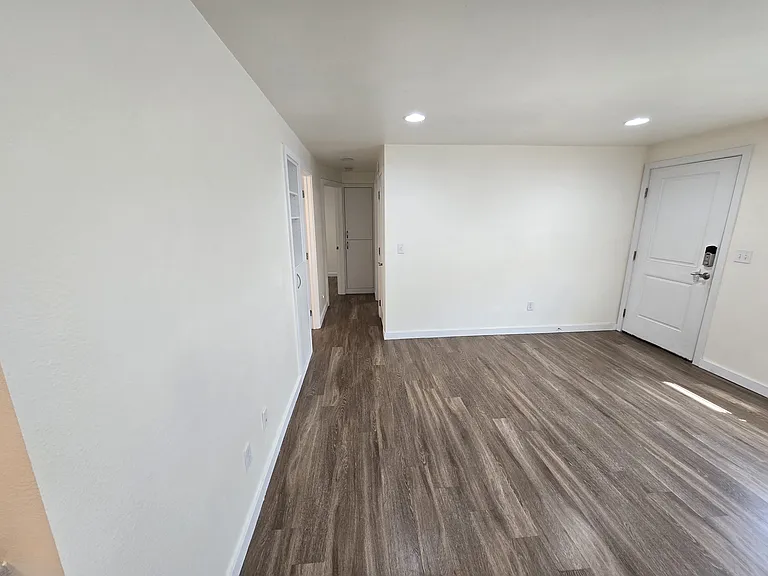 420 E Nixon Ave #2 — Photo 4
