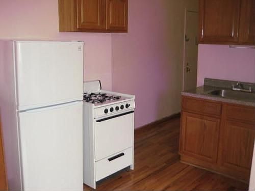 2nd image of 189 Humboldt St