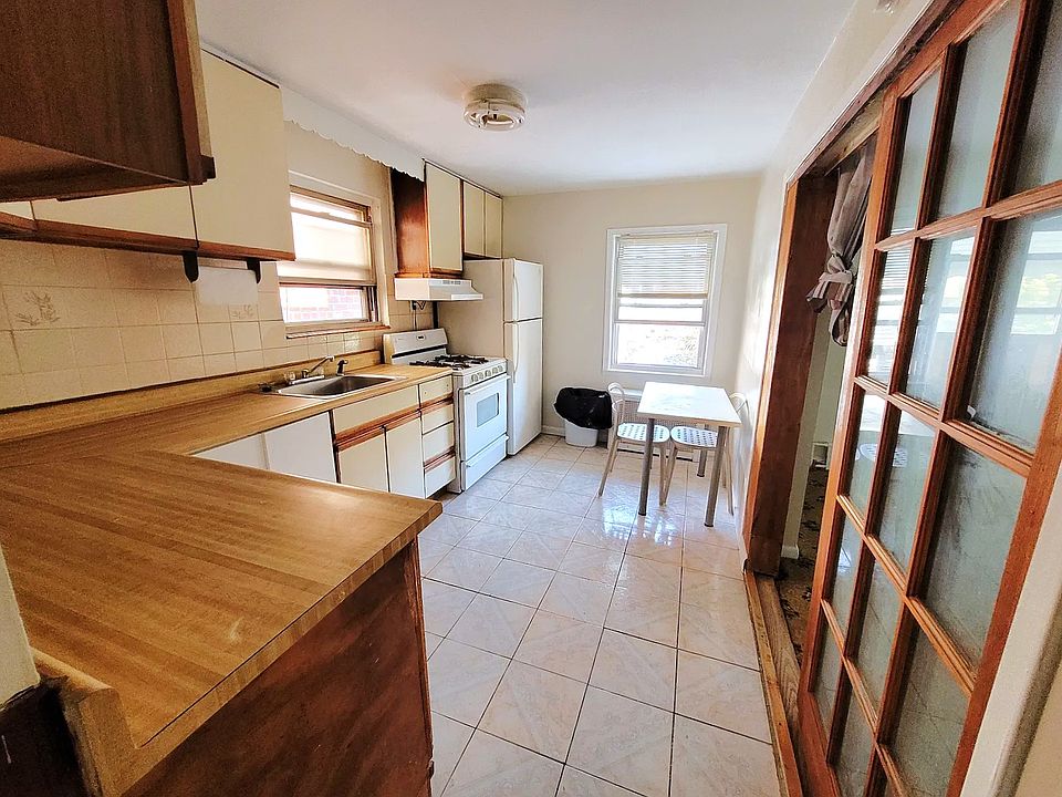 1st image of 30-16 32nd St #2AA