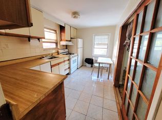 30-16 32nd St #2AA, Astoria, NY 11102
