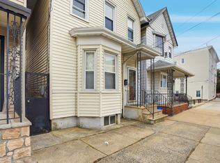209 Hamilton St #904, Harrison, NJ 07029