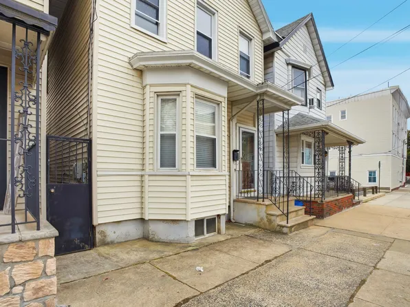 209 Hamilton St #904, Harrison, NJ 07029