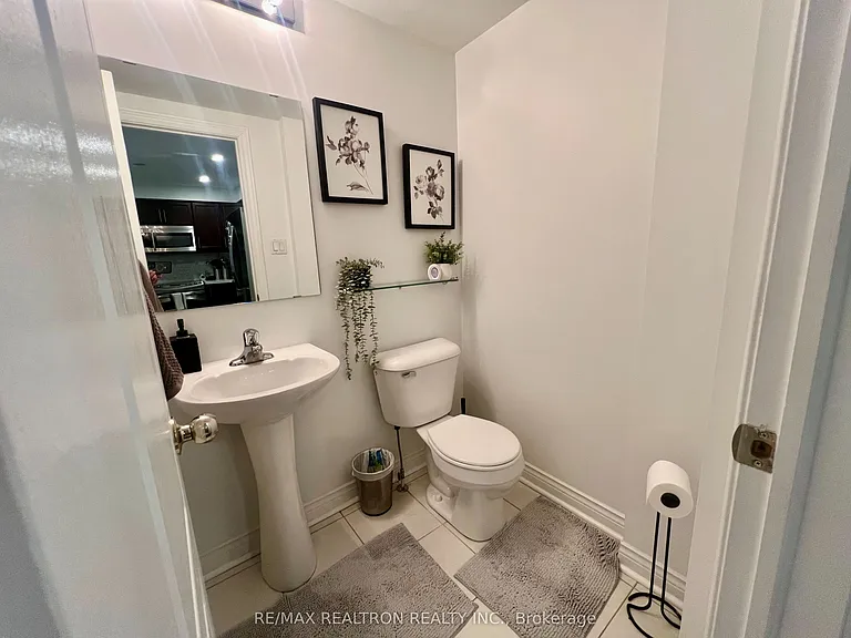 35 Enderly St — Photo 14