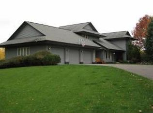 8805 River Heights Way, Inver Grove Heights, MN 55076