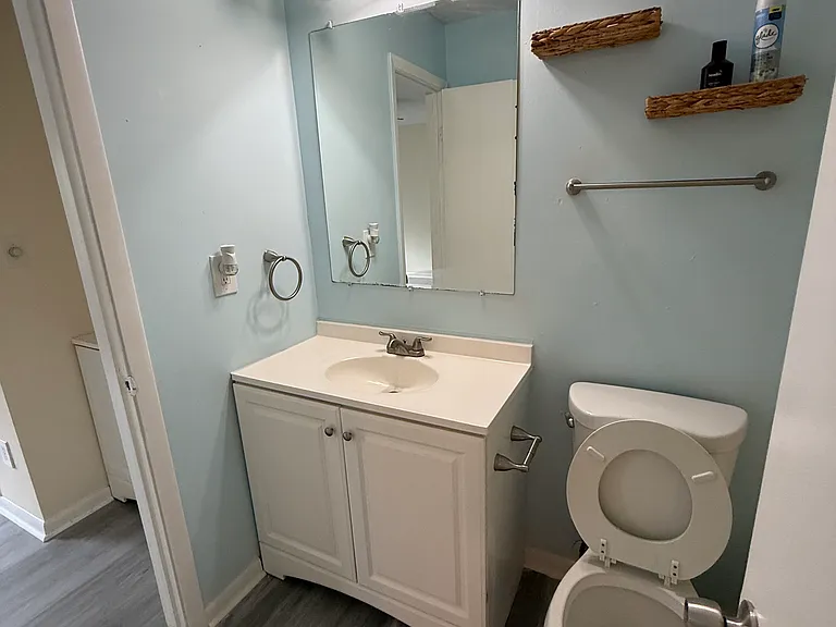 717 Tilden Pl — Photo 12