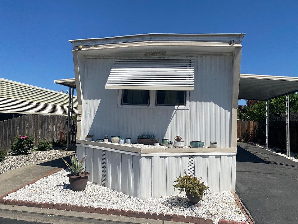 1st image of 1830 E Yosemite Ave #72