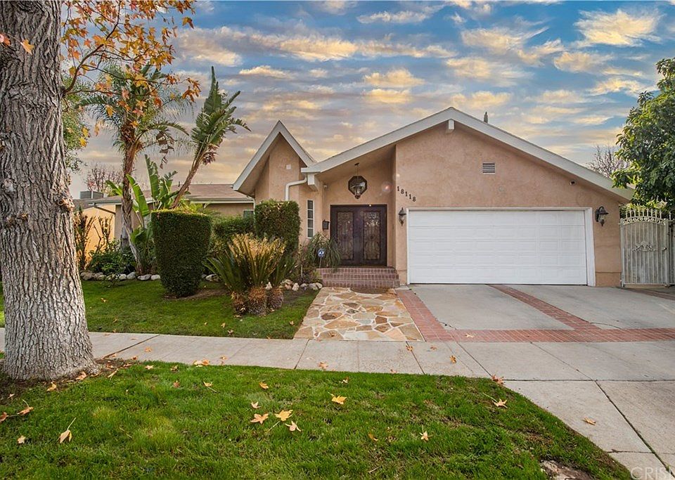 1st image of 18118 Tarzana St
