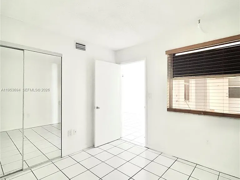 2575 SW 27th Ave #509 — Photo 7