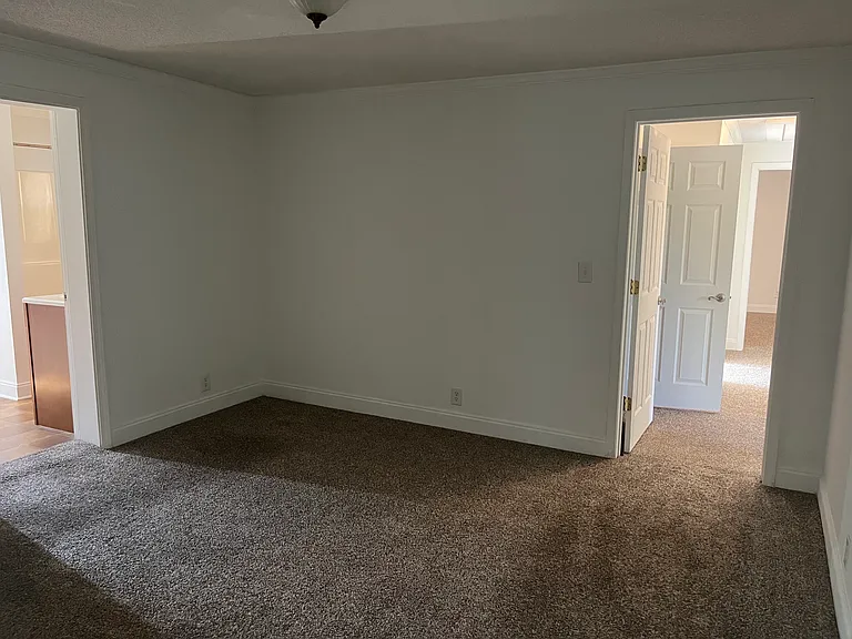 937 Red Fox Rd — Photo 13