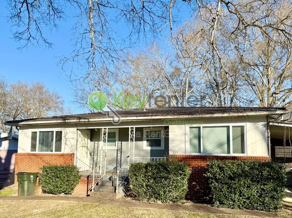 221 Robert E Lee St #A, Fort Oglethorpe, GA 30742