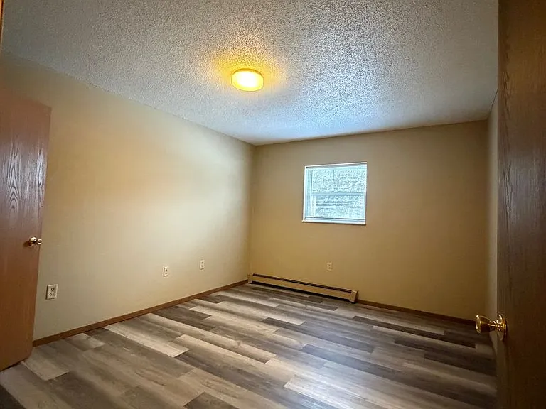 501 2nd Ave NW — Photo 3
