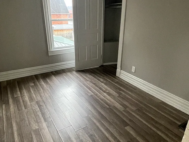 267 Oak Ave — Photo 11