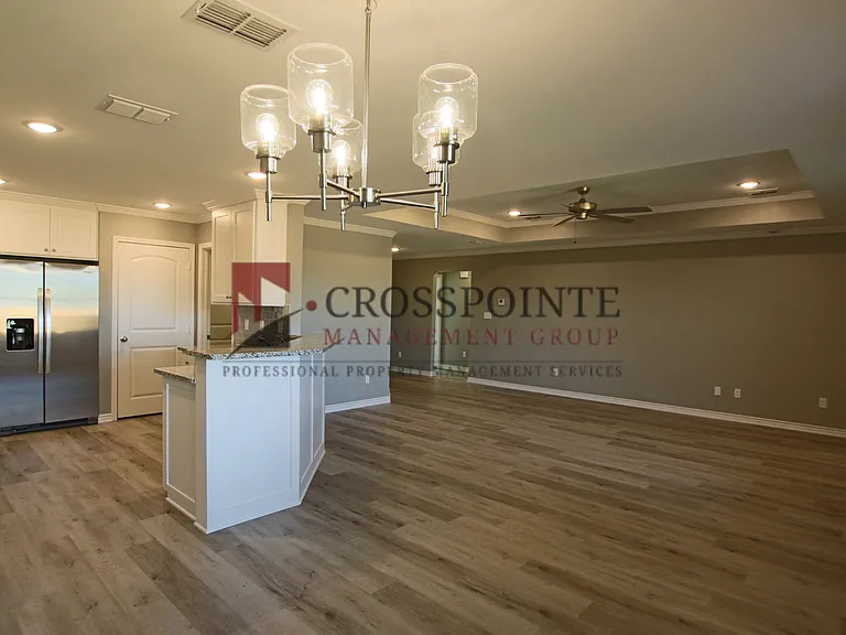 Beautiful 3 Bedroom 2 Bathroom Townhouse In South Tyler! 1/2 Off First Full Months Rent! — Photo 7