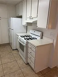 3 bed, 1100 sqft, $2,600 — Photo 3