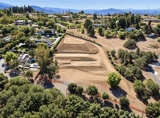 3261 Live Oak Park Rd, Fallbrook, CA 92028