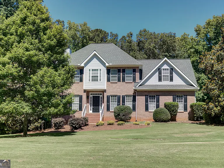 170 Perry Creek Dr — Photo 2