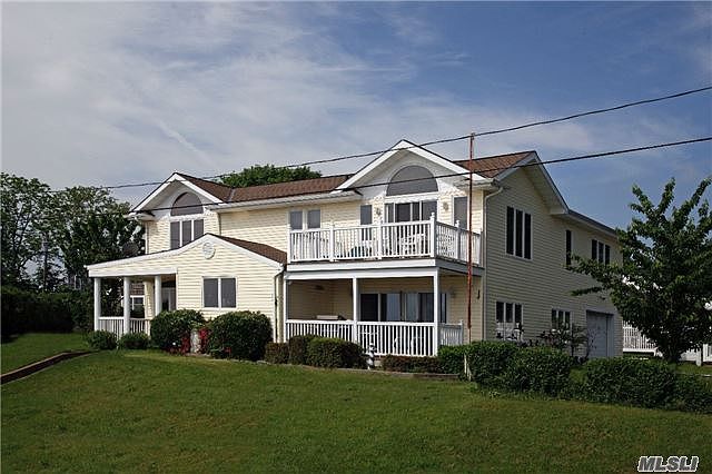 1st image of 1175 1st St