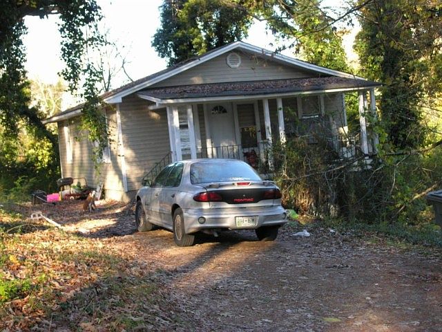 2nd image of 3423 Gay St