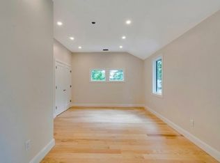 74 Wallis Rd, Chestnut Hill, MA 02467