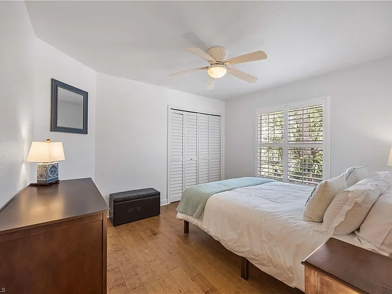 7050 Barrington Cir #202 — Photo 23
